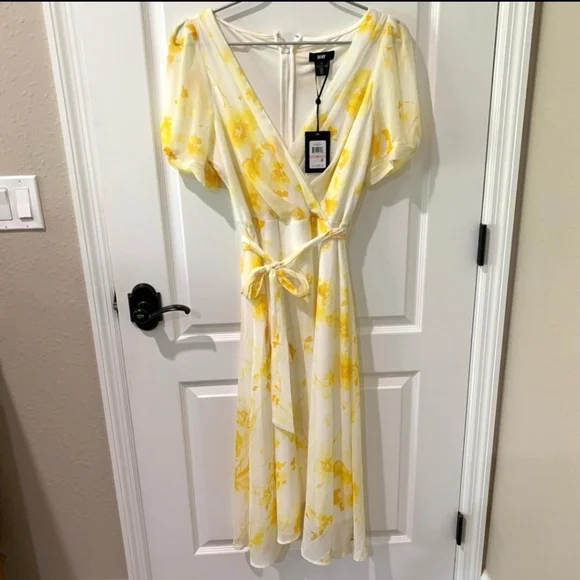 DKNY Chiffon Dress NWT - 6 - Picture 1 of 7